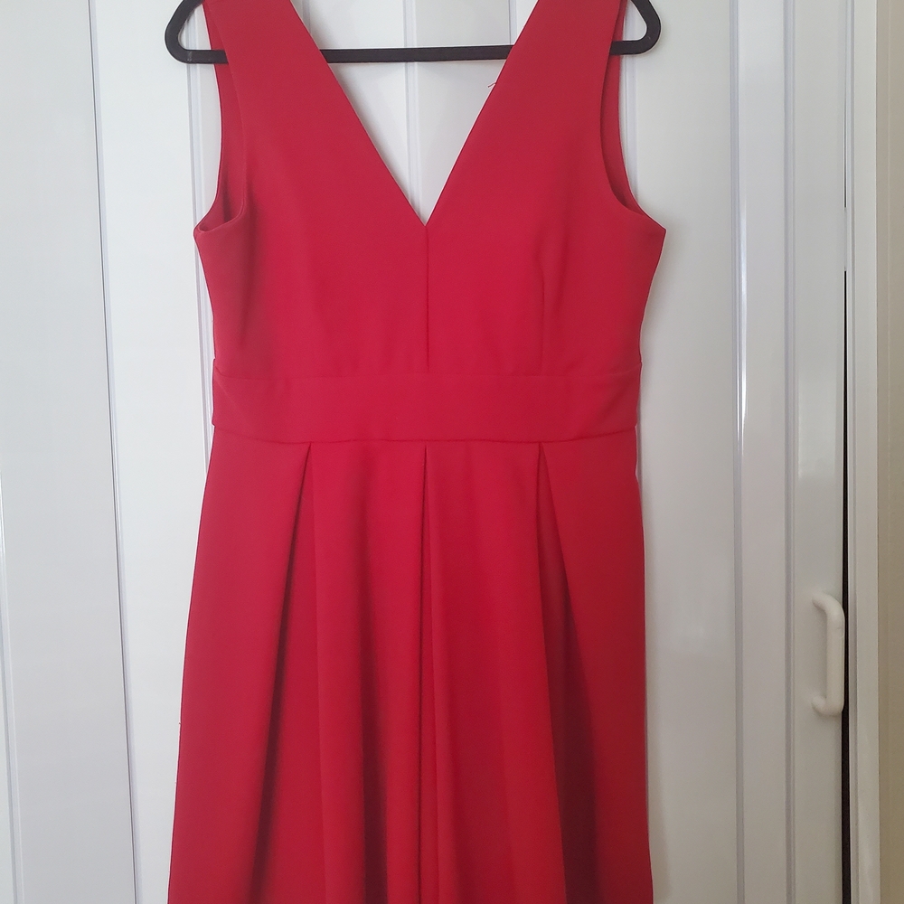 Haute Monde Vibrant Red Midi Dress with V-Neck